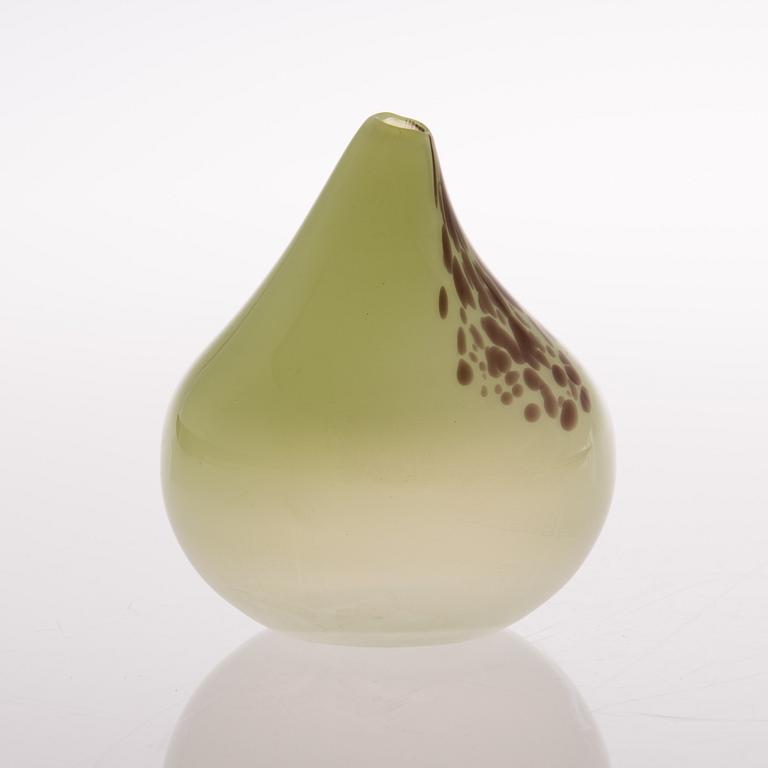 A "Pear 3278" art glass piece signed Tapio Wirkkala Iittala, designed in 1947.