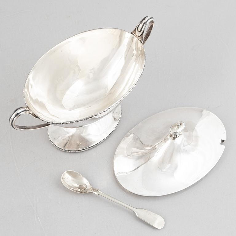 A Gustavian style silver sugar bowl, MGM AB, Uppsala, Sweden, 1920's.