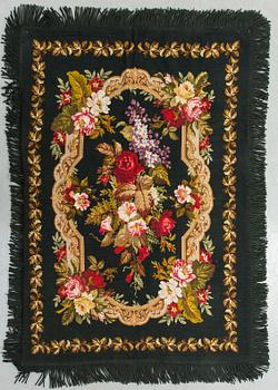 BRODERAD MATTA, nyrokoko, sent 1800-tal, 173 x 128 (utan fransar).