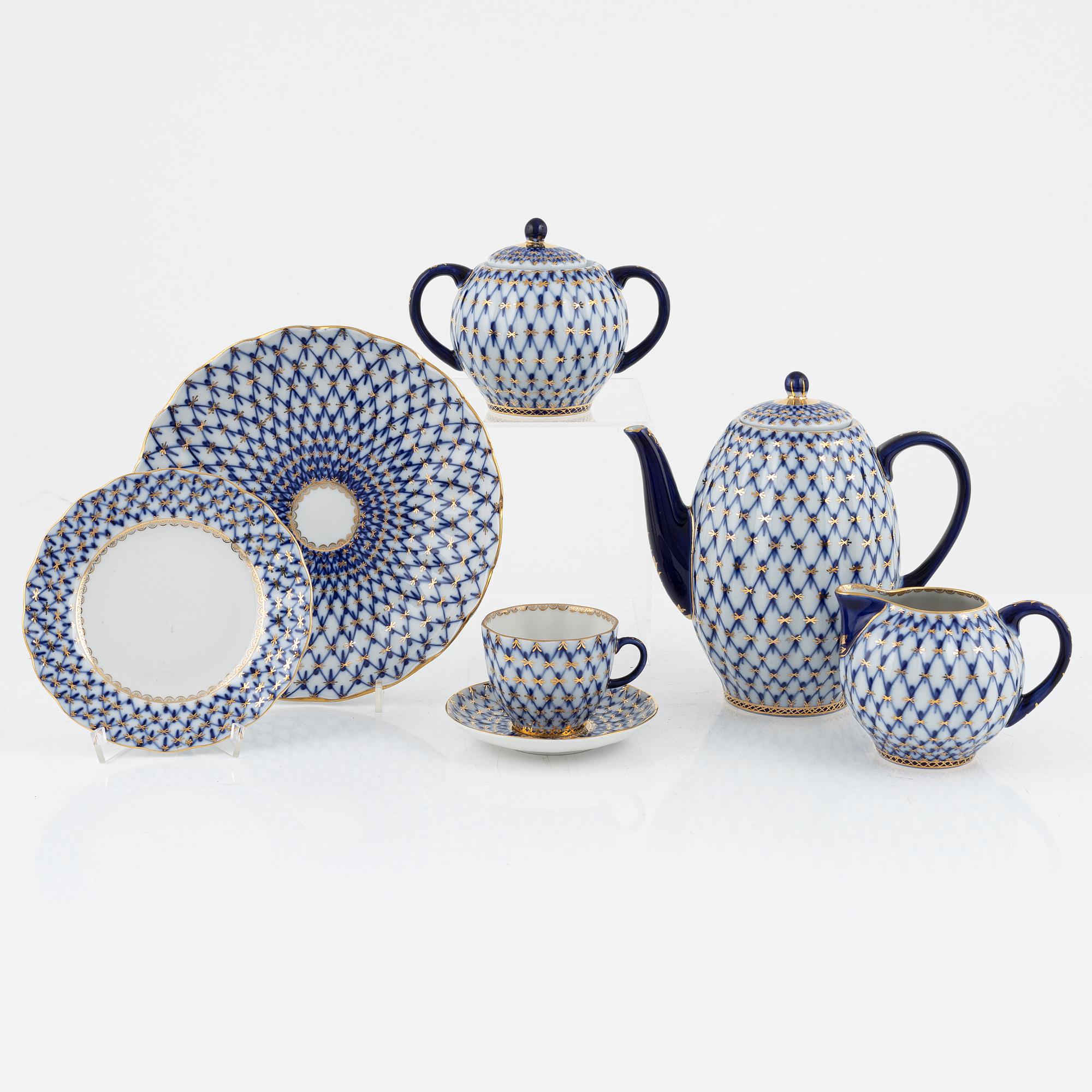 A 20-piece Lomonosov 'Cobalt Net' porcelain coffee set, USSR.