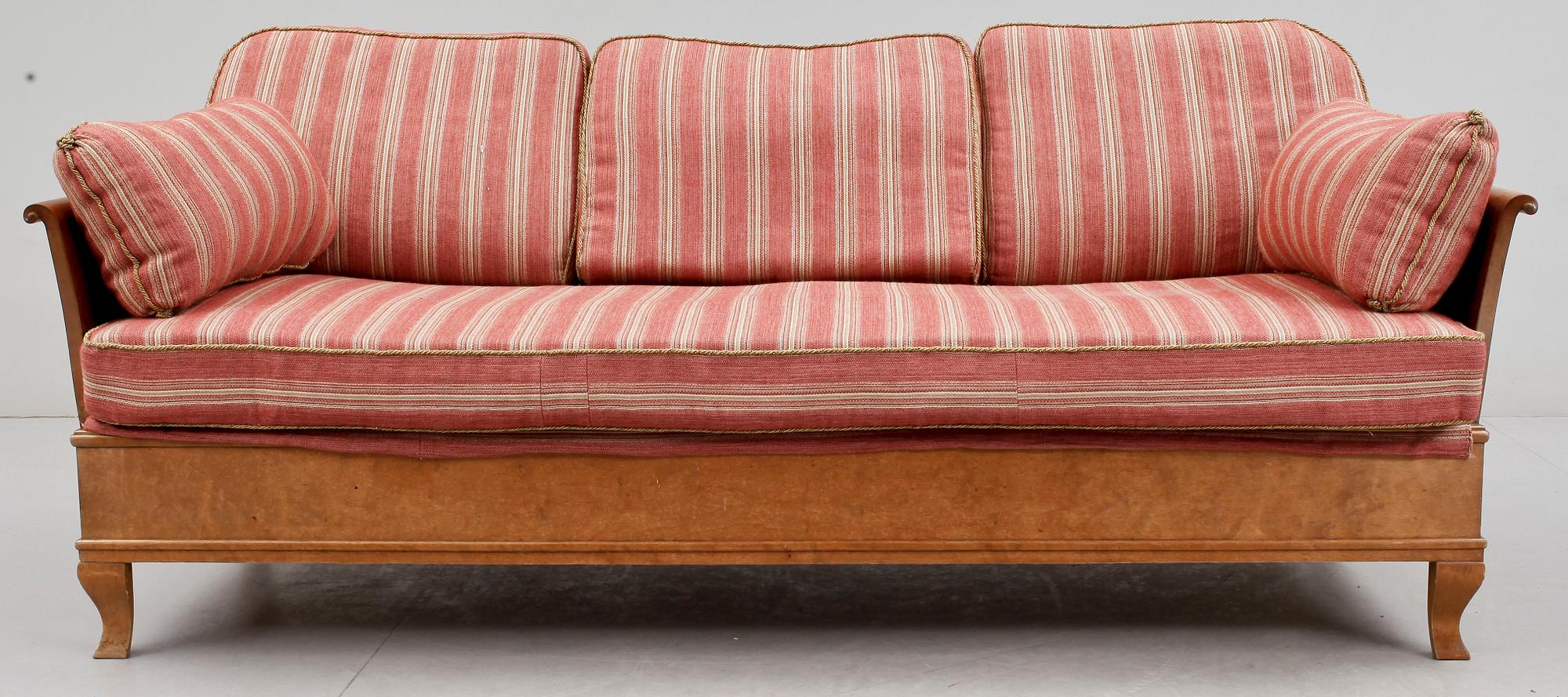 SALONGSMÖBLEMANG, 8 delar, Carl Malmsten,Nordiska Kompaniet, modell "Haga", 1900-talets första hälft.