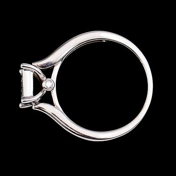 RING, 10 k guld, diamanter tot ca 0.40 ct.