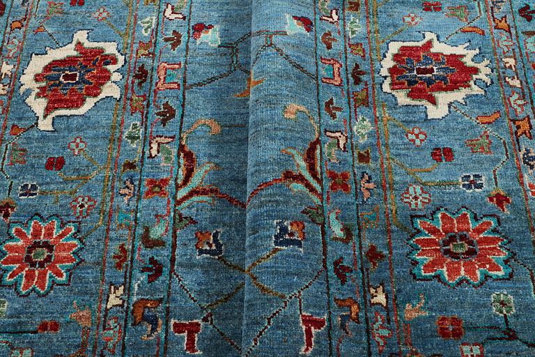 A carpet, Ziegler Ariana, c. 298 x 210 cm.