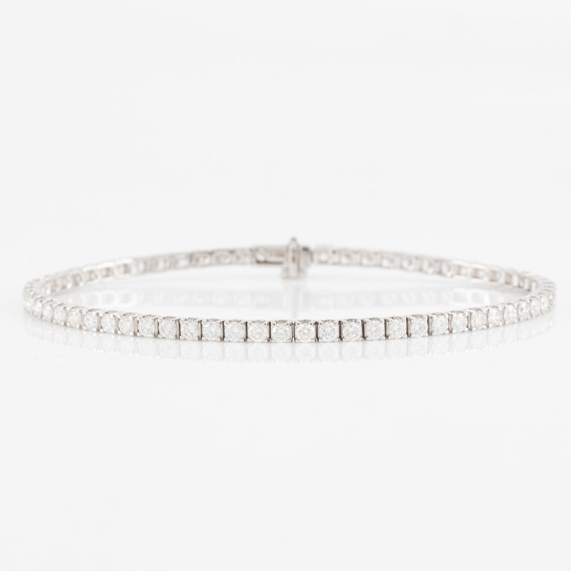 Tennis bracelet, 18K white gold with brilliant-cut diamonds.