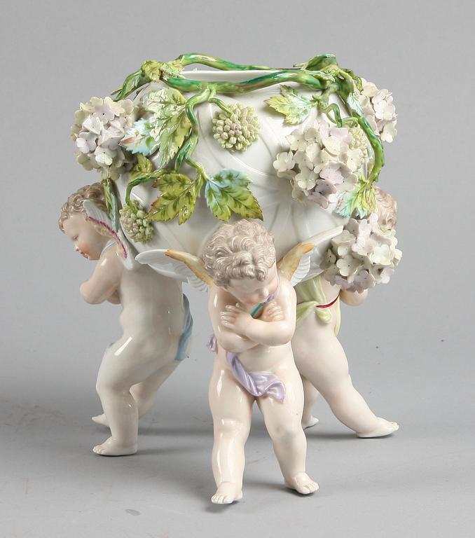 UPPSATSSKÅL, porslin, 1900-tal.