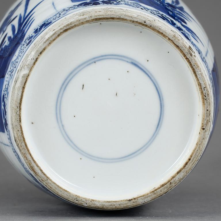 VAS, porslin. Kina, Kangxi (1662-1722).