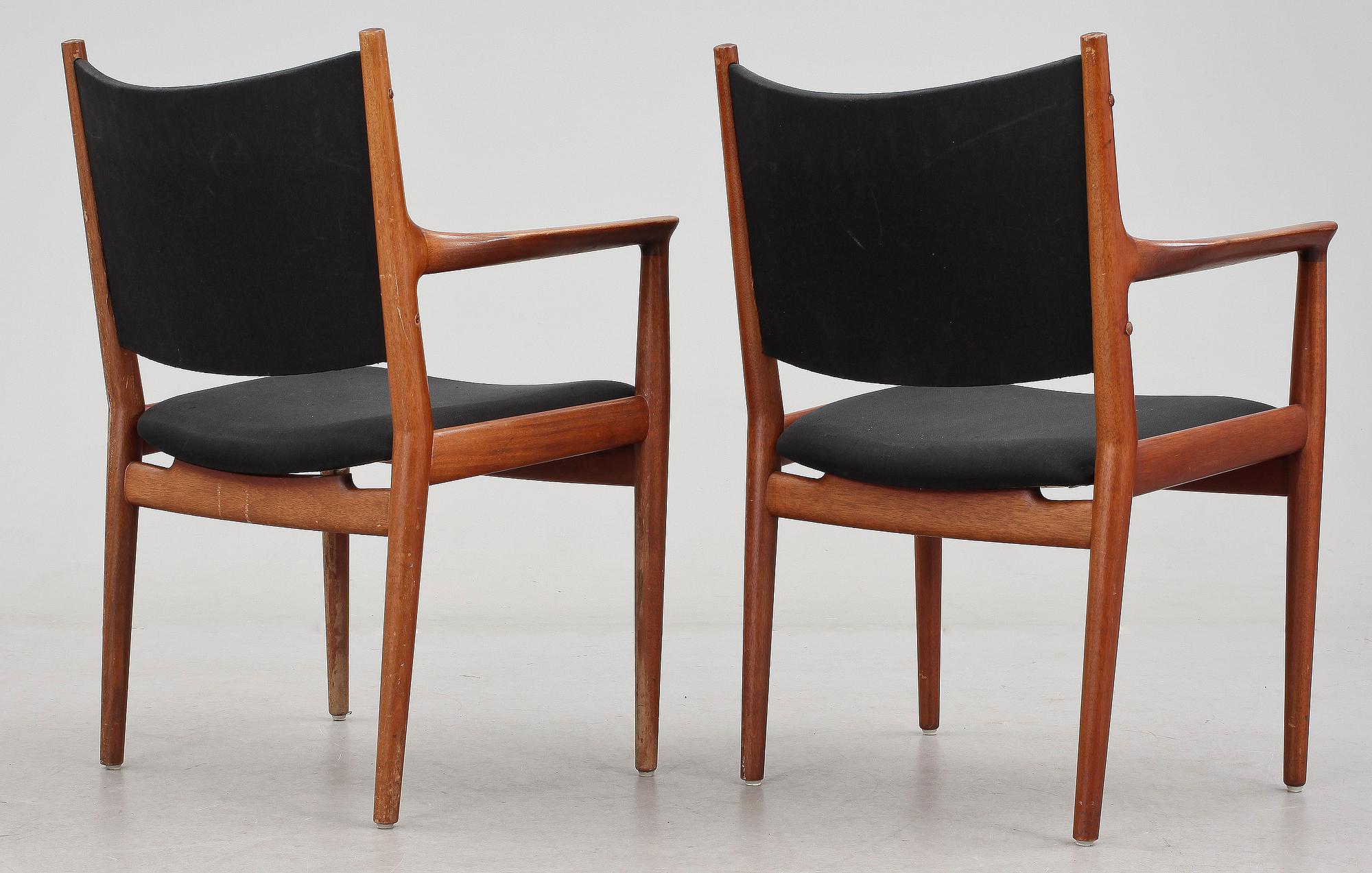 KARMSTOLAR, ett par, Hans Wegner "JH-713", Johannes Hansen Möbelsnedkeri, Danmark, 1900-talets andra hälft.