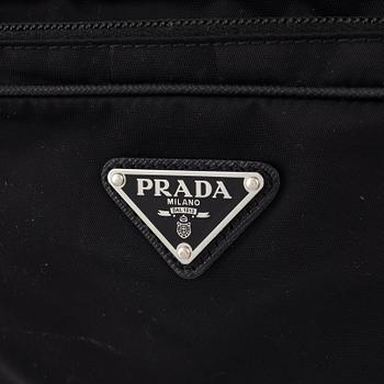 Prada, midjeväska.