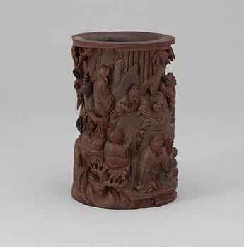 418. A wooden brush pot, Qing dynasty (1644-1914).