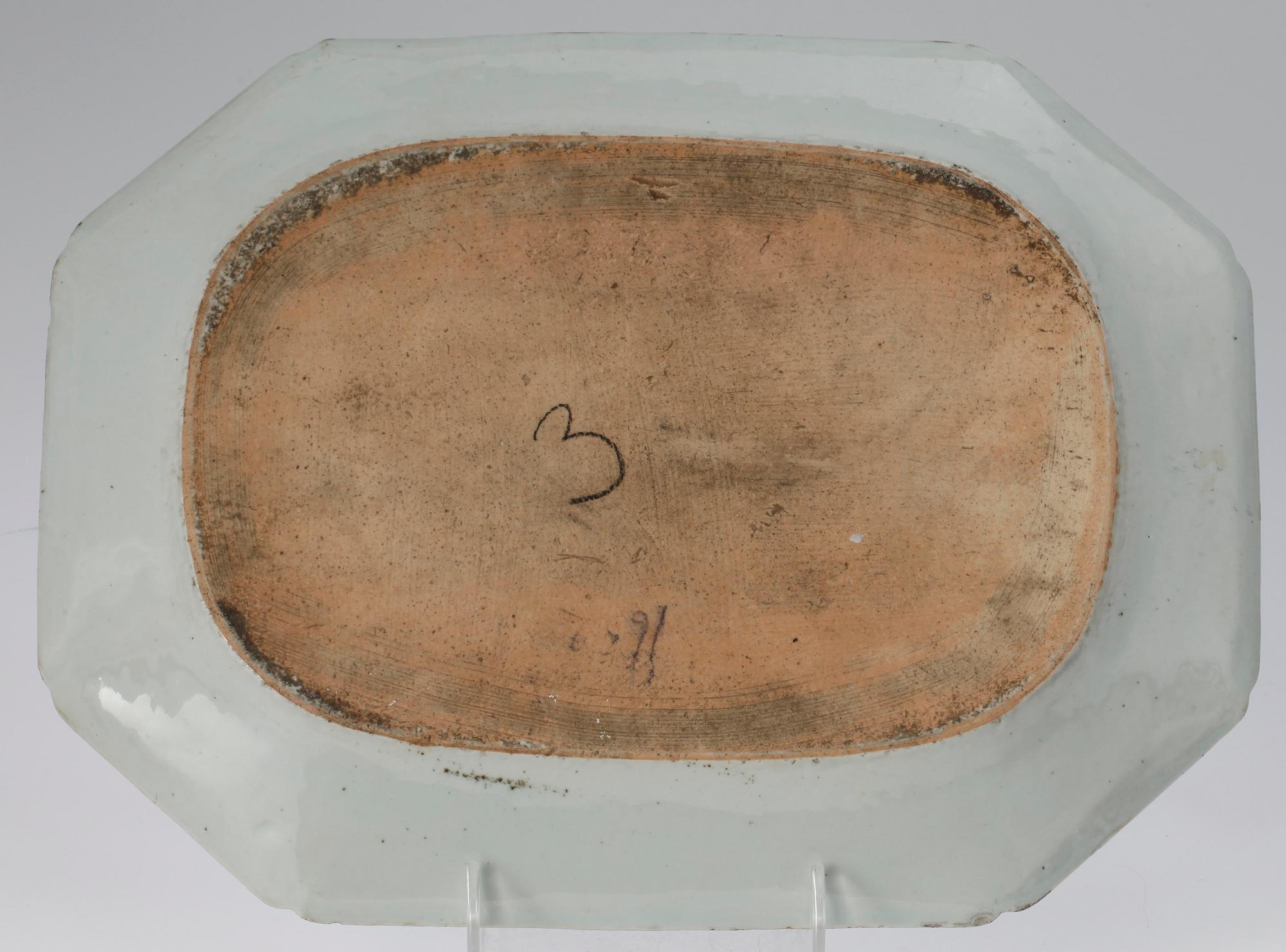 STEKFAT, porslin Kina Qinglong 1700-tal.