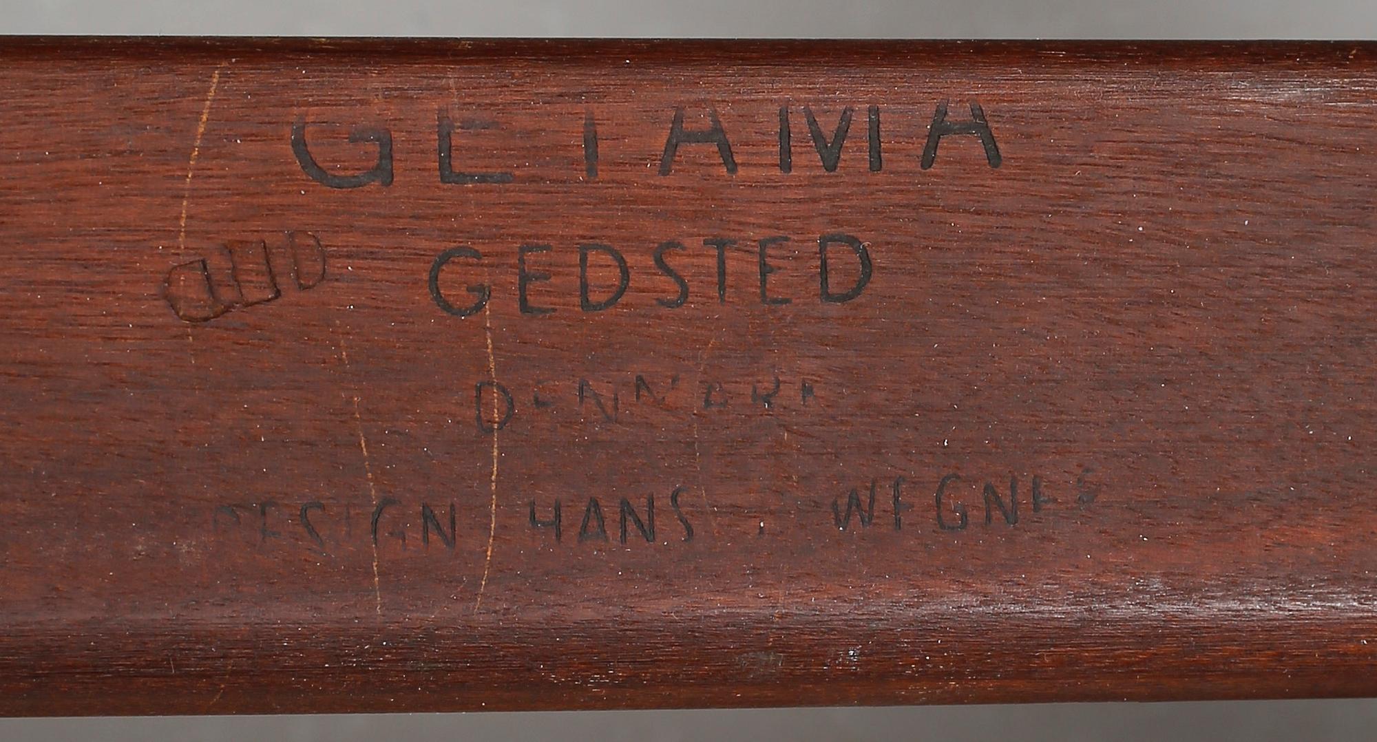 FOTPALLAR, ett par, "GE-240"/"Cigarren", Hans J Wegner, 1900-talets andra hälft.