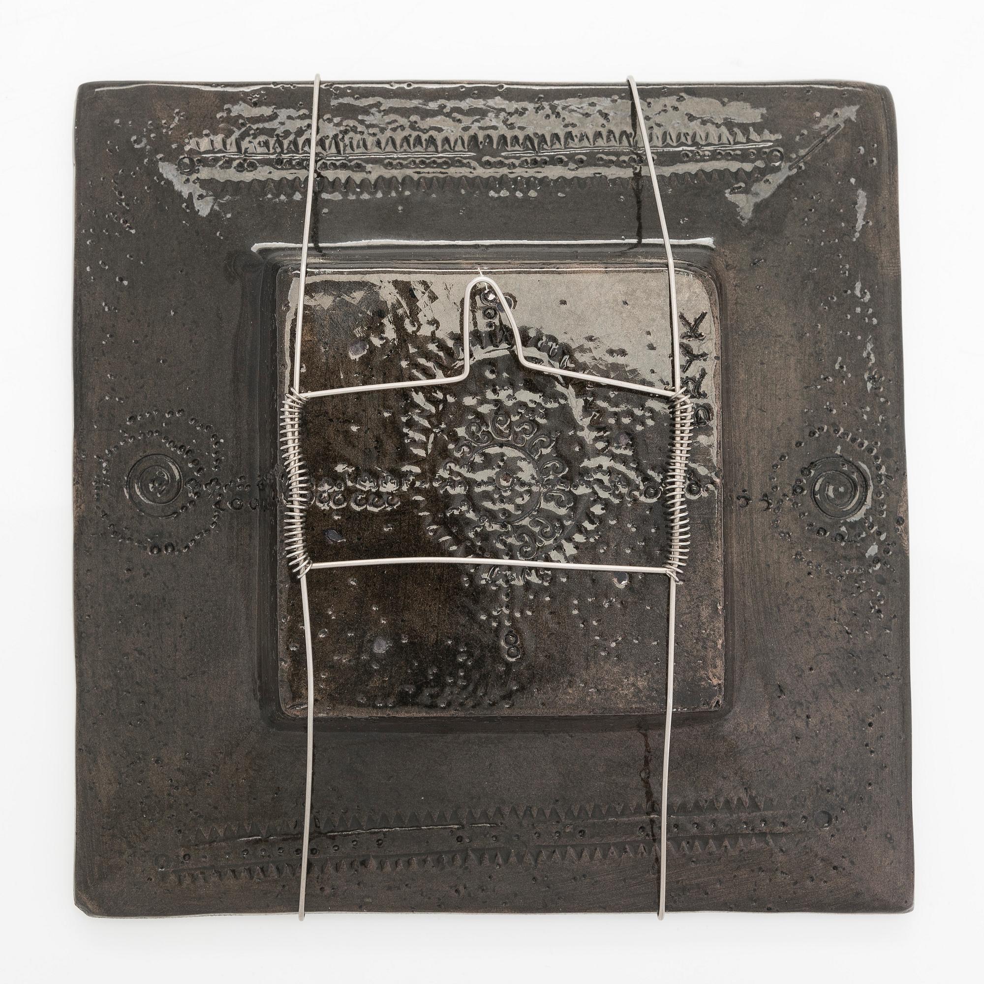 Rut Bryk, väggrelief, stengods, signerad BRYK.