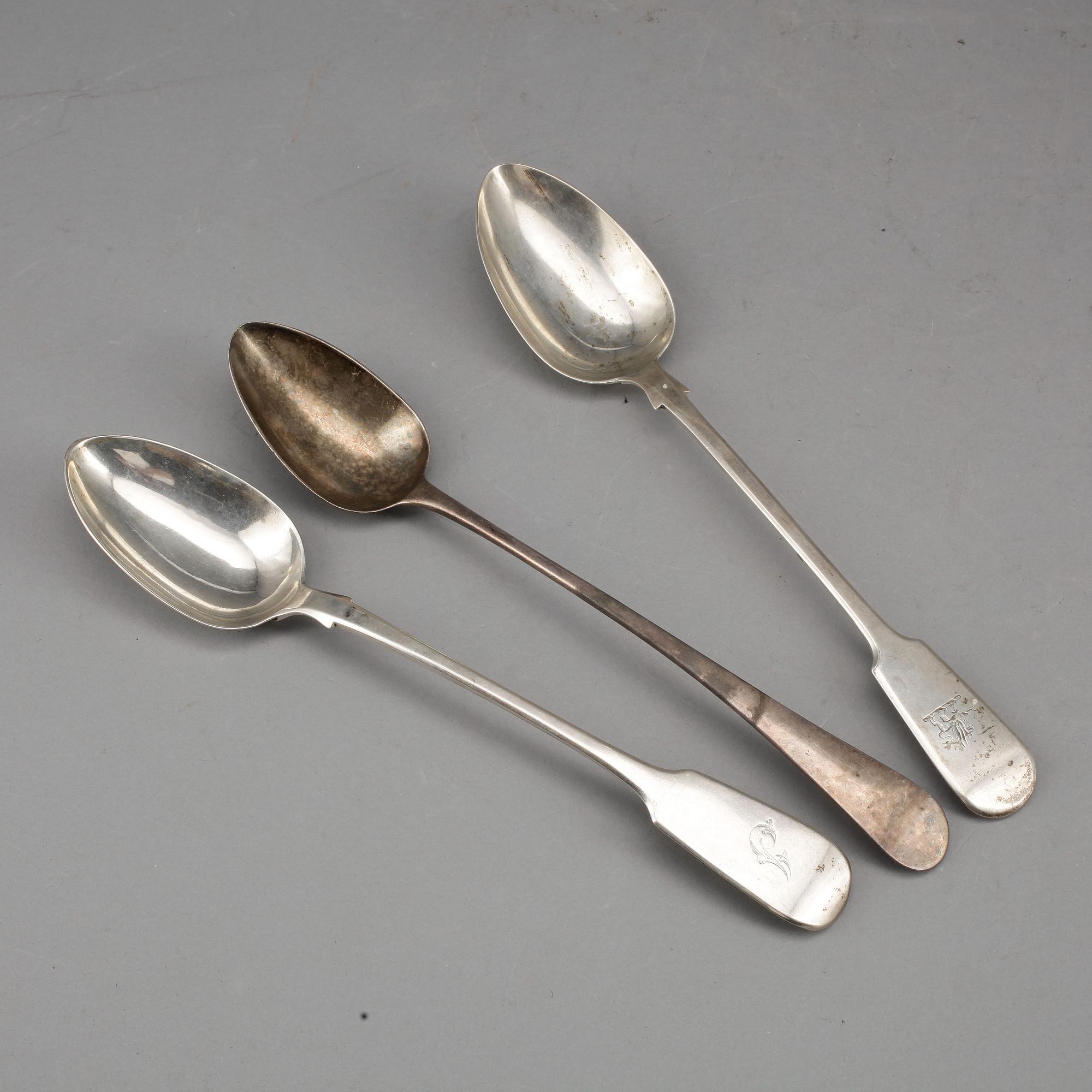 RAGUSKEDAR, 3 st, silver, Chester resp London 1800-talets första hälft. Tot ca 400 gram.