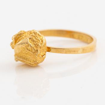 Björn Weckström, ring, 18K gold, Finland 1976. By Lapponia.