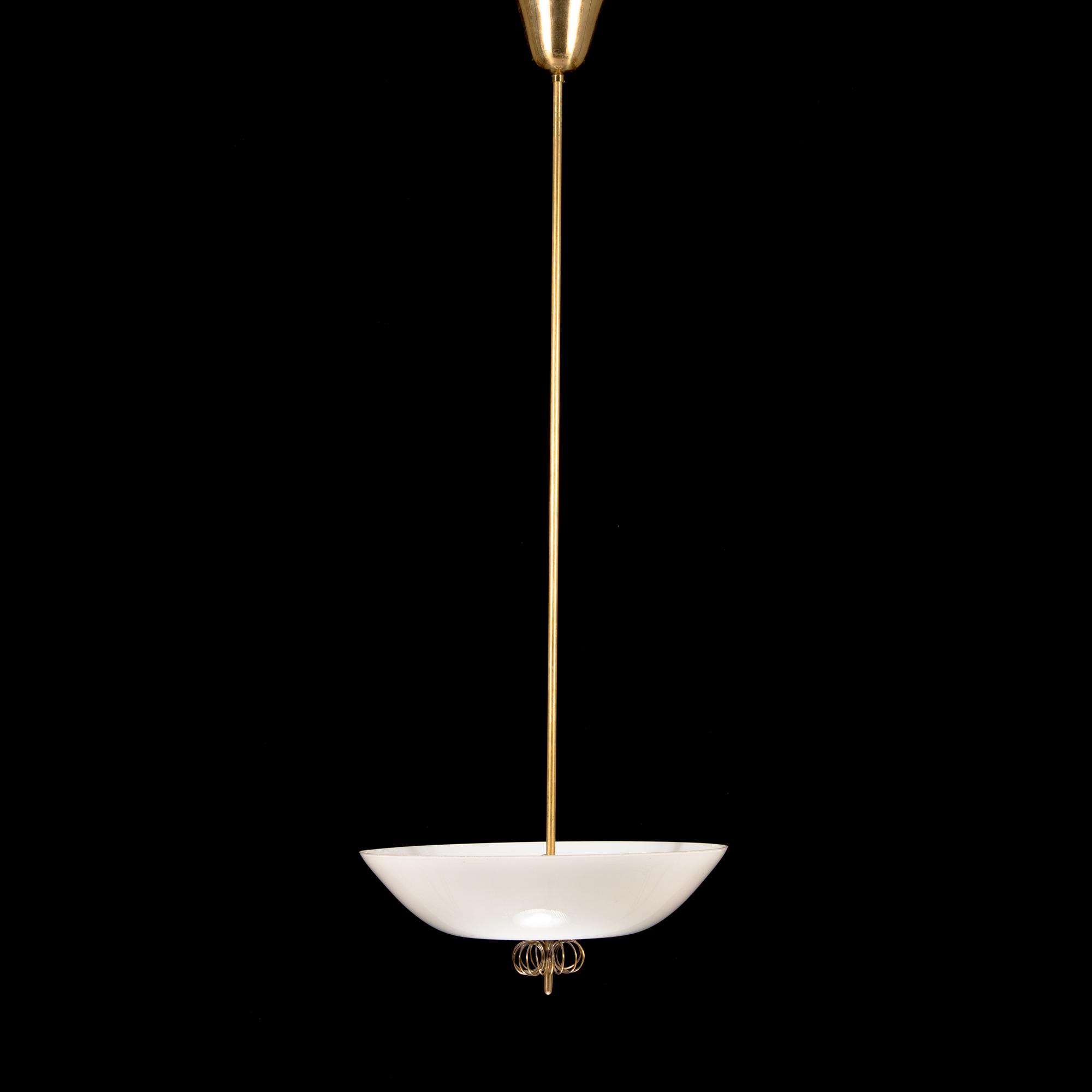 Paavo Tynell, a mid-20th century '1088' pendant light for Idman.
