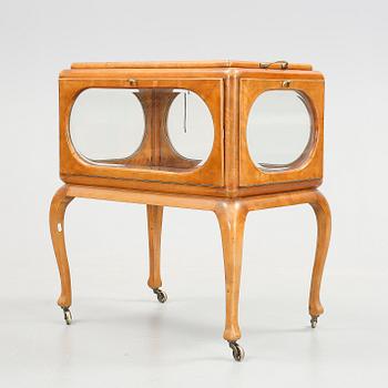 MONTERBORD, rokokostil, 1900-tal.