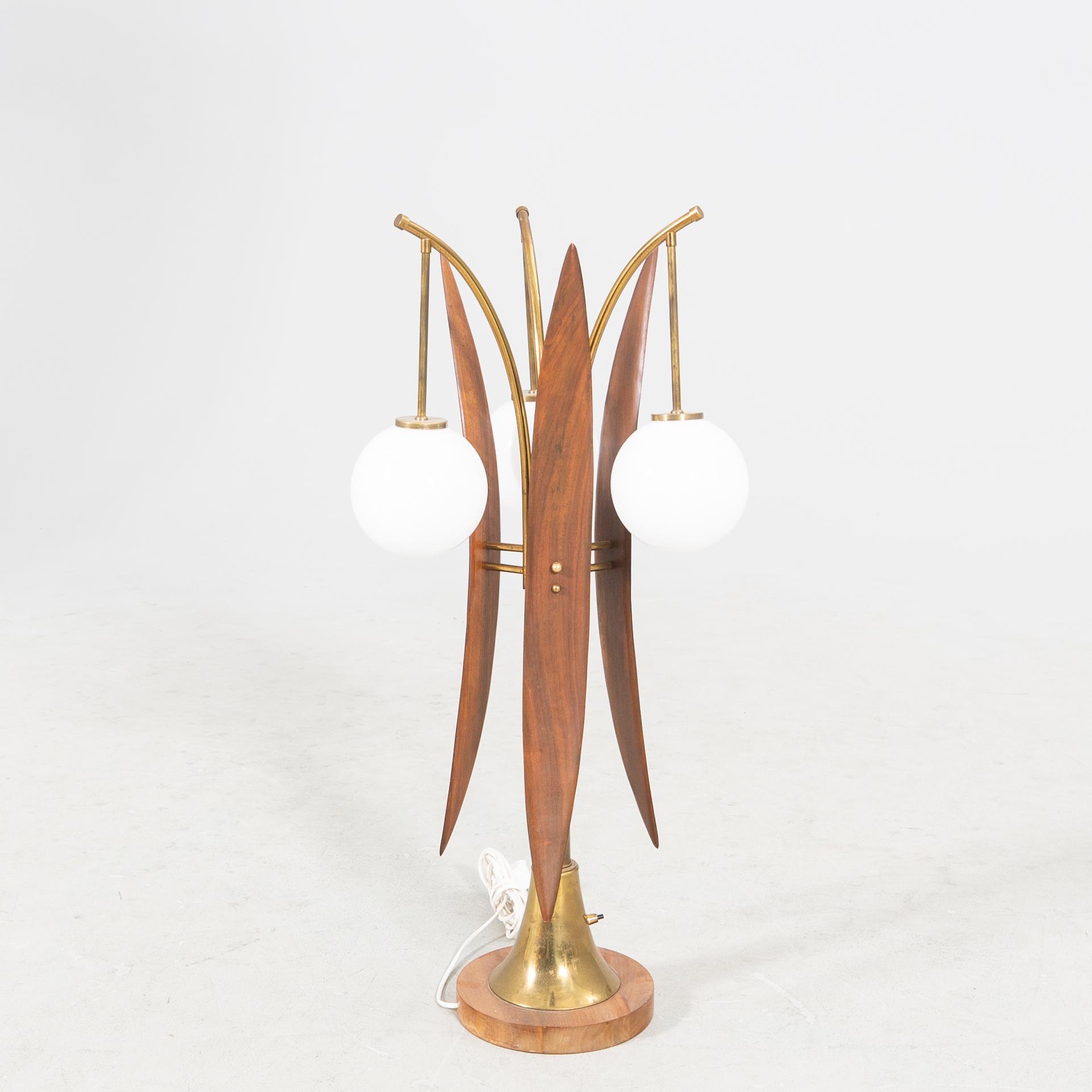 An American  1950s floor lamp.