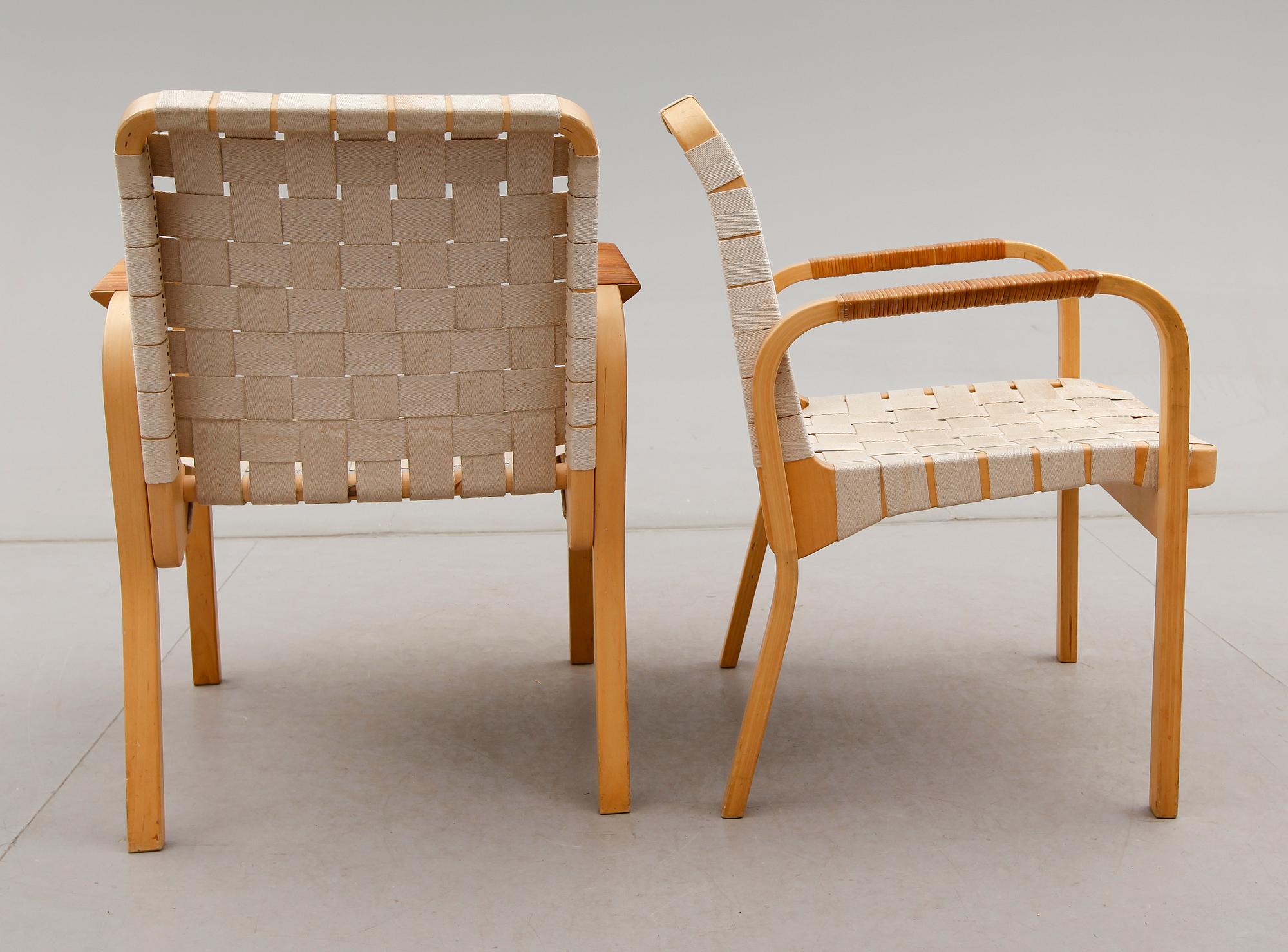 KARMSTOLAR, 1 par, modell 45, Alvar Aalto, Artek, 1900-talets andra hälft.