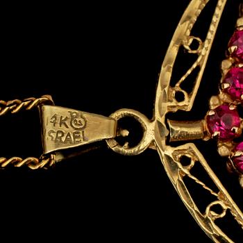 HÄNGE, 14k guld med 7 fasettslipade rosa safirer samt 7 turkoser med HALSBAND, förgyllt silver. Vikt 8 g.