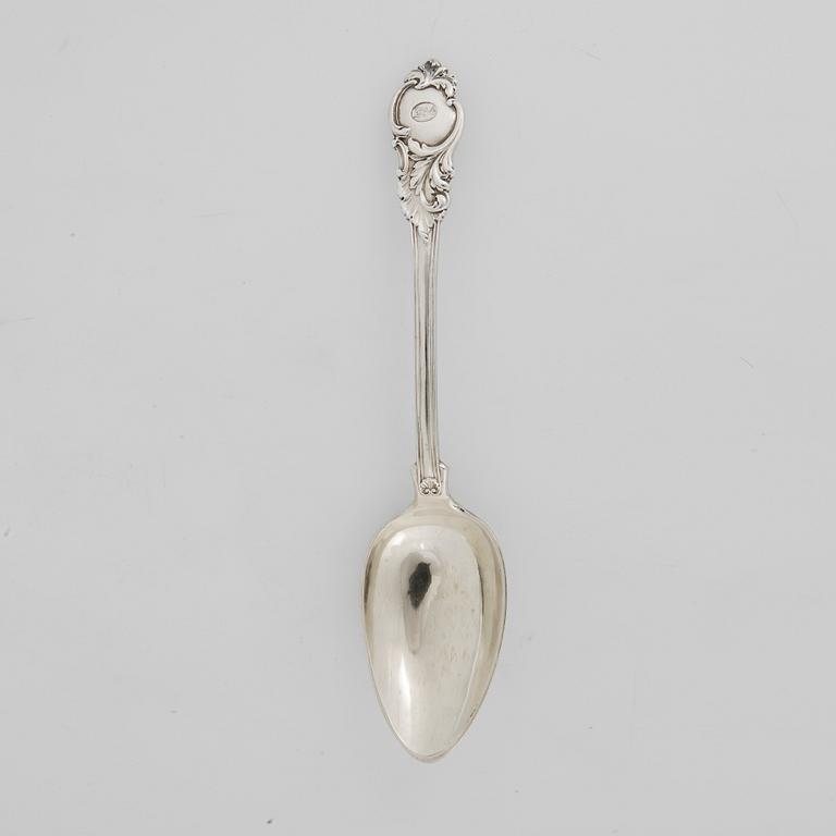 SKEDAR, 8st, förgyllt silver. C. Cedergren, Stockholm, 1860. Vikt ca 419g.