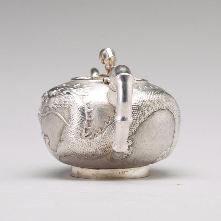 TESERVIS, fyra delar, silver. Kina, Luen Wo, Shanghai, 1875-1925.