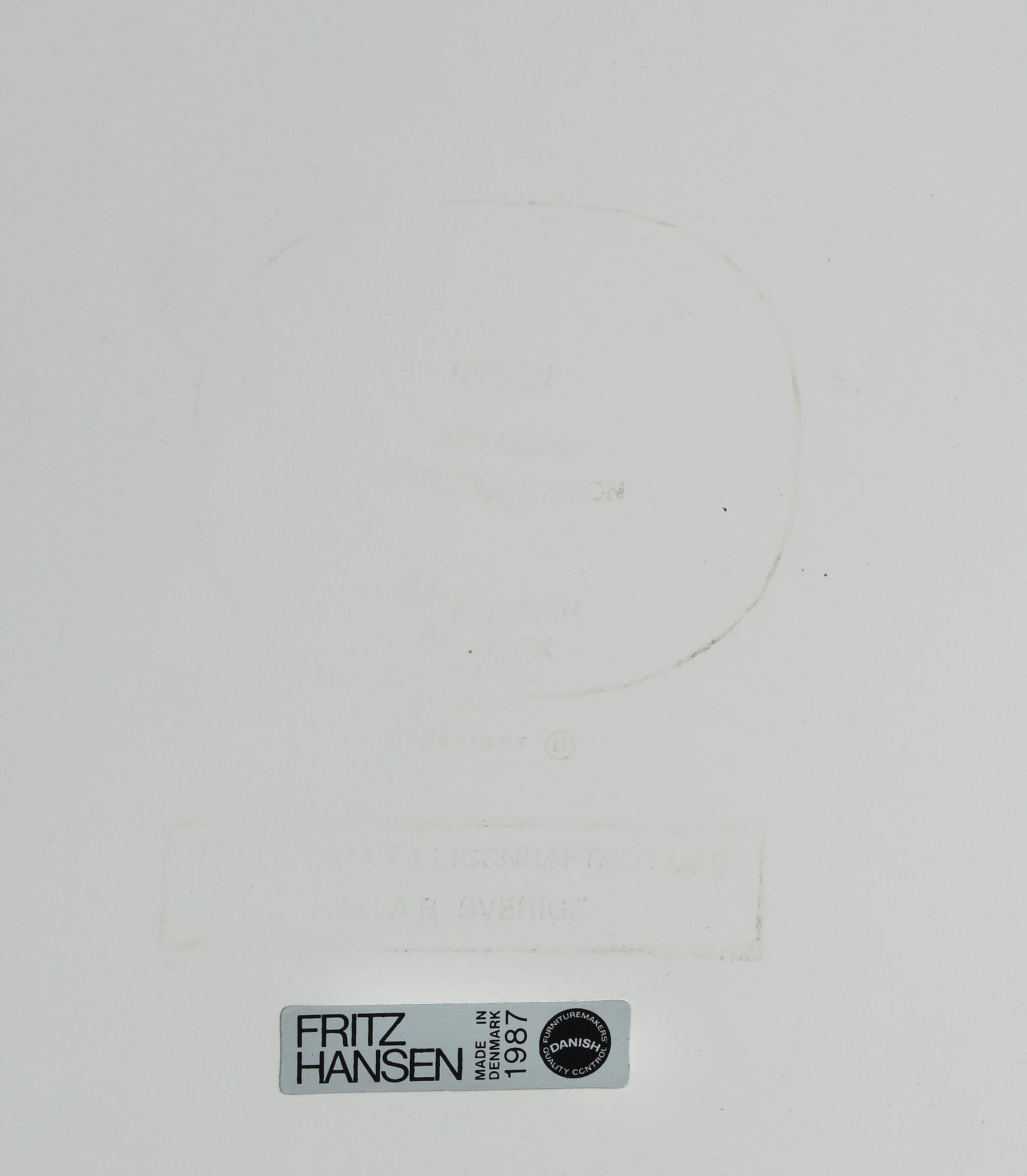 BORD, Superellips. Piet Hein och Bruno Mathsson för Fritz Hansen, 1987.