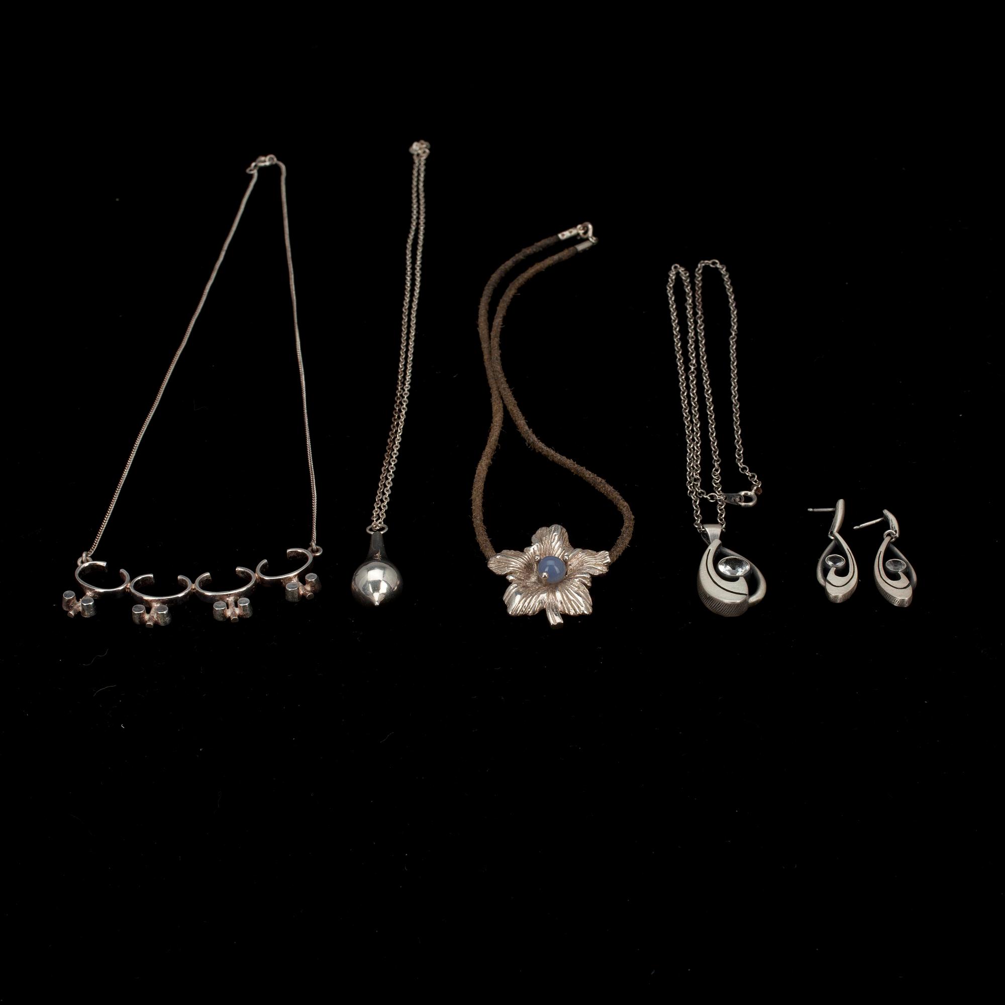 PARTI SMYCKEN, 4 st. silver, bergskristall, kalsedon, läder.