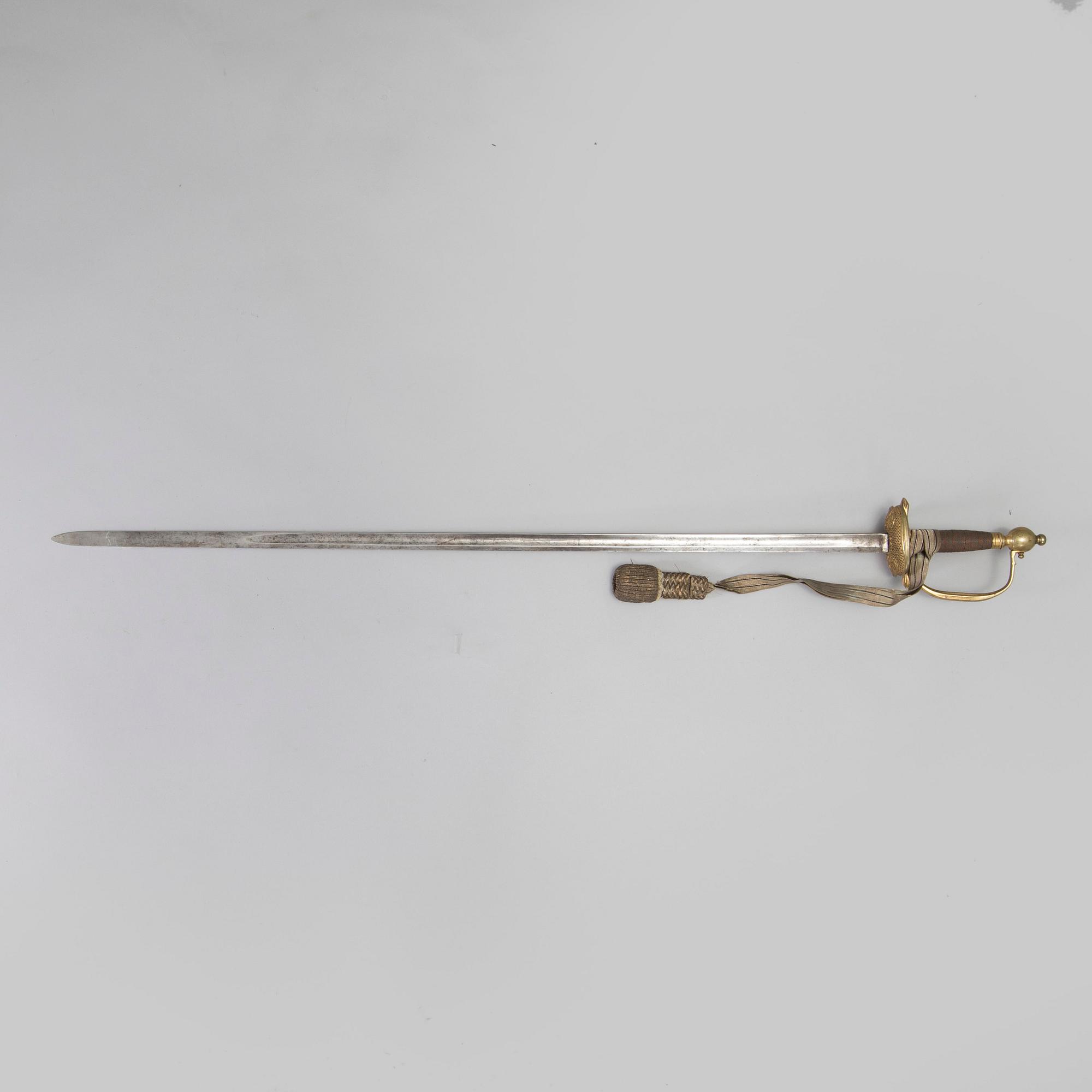 A 19TH CENTURY INFANTRY SWORD.
