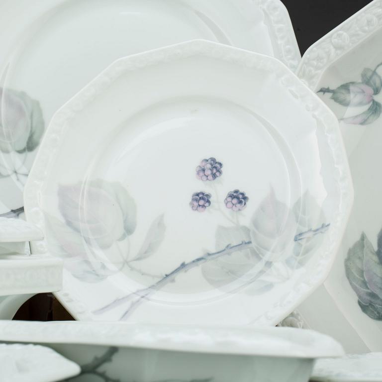 SERVISDELAR, 112 delar, "Maria Björnbär", Rosenthal, porslin, 1900-talets andra hälft.