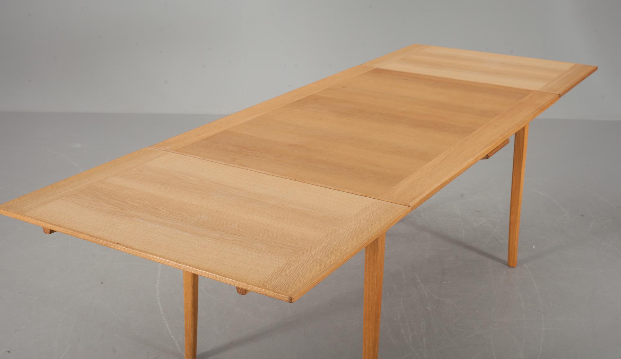 MATGRUPP, 7 delar, "Calmare Nyckel", Carl Malmsten, Åfors möbelfabrik, 1900-talets andra hälft.