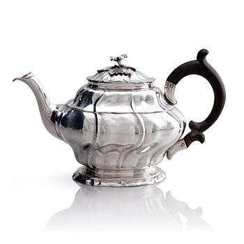 290. A Swedish 18th century silver tea-pot, mark of Jonas Thomasson Ronander, Stockholm 1769.