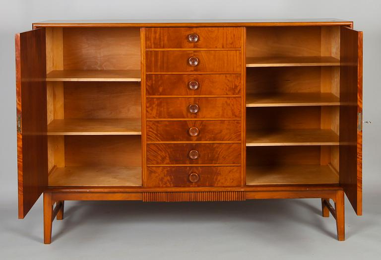 SKÅP, Danmark, 1900-talets mitt.