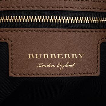 Burberry, väska.