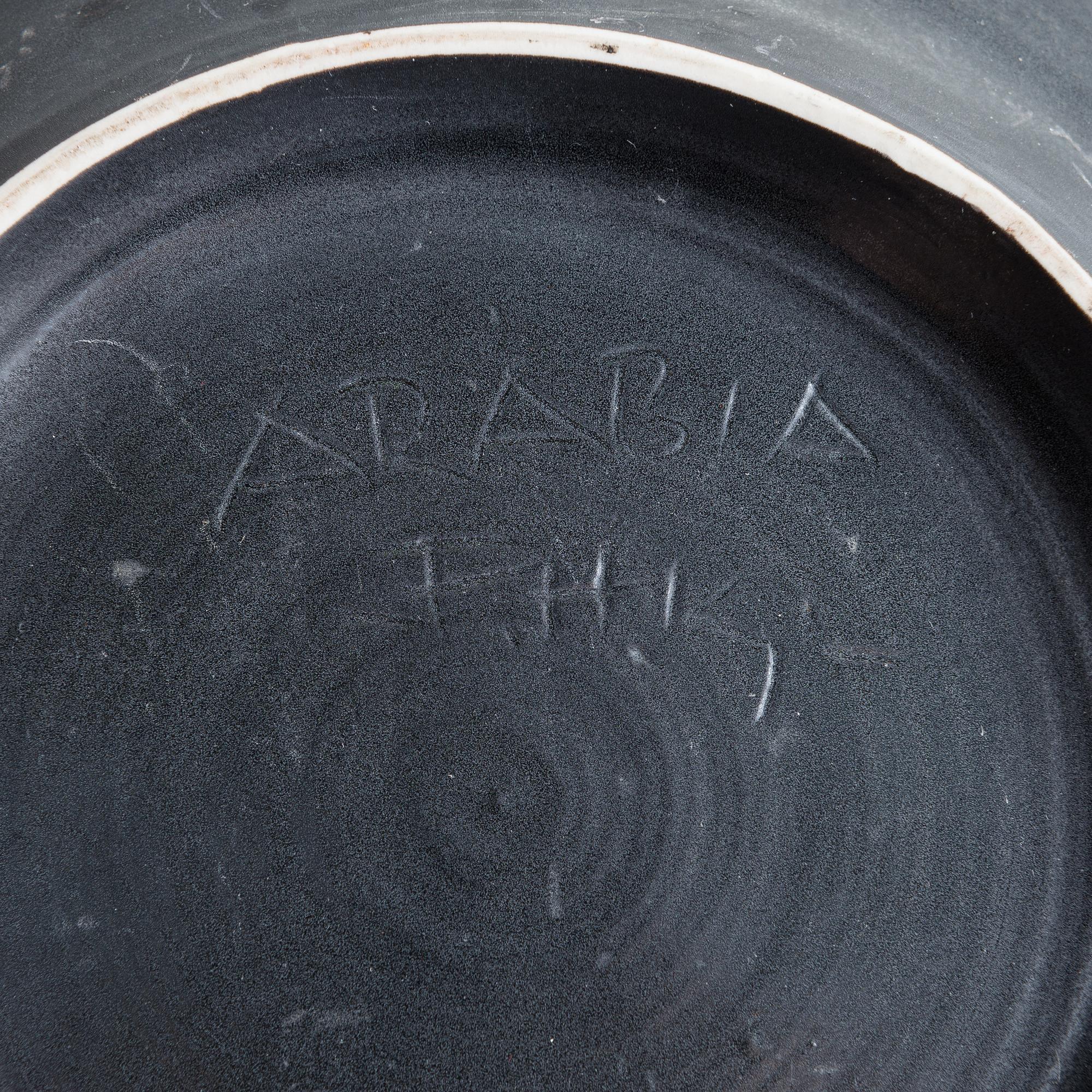 Friedl Holzer-Kjellberg, malja, keramiikkaa, signeerattu -F.H.Kj- Arabia.
