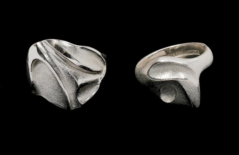 HALSBAND samt RINGAR, 2 st, sterlingsilver. Lapponia, Finland. 2000-tal. Vikt tot 40 gr.