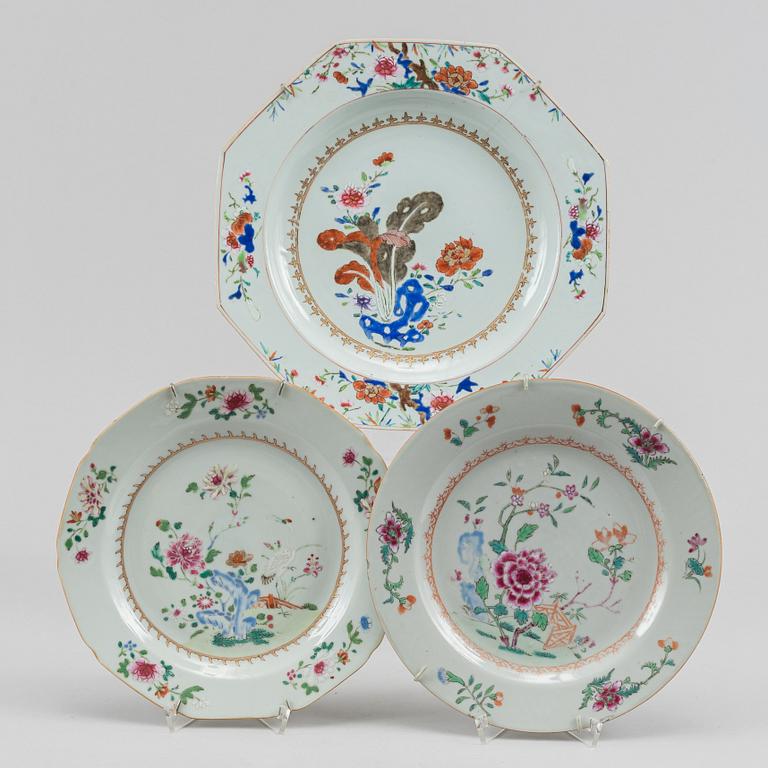 A famille rose dish and two plates, Qing dynasty, Qianlong (1736-95).