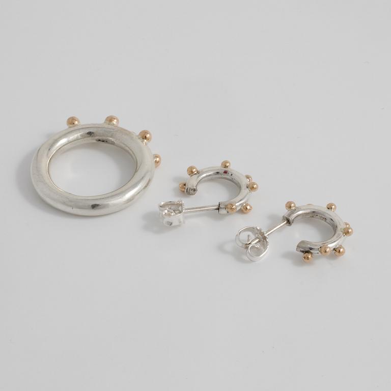 MICHAEL PERSSON CARLING, MPC jewellery, Göteborg, 2004 & 2008, a ring and a pair of earrings.