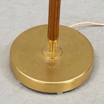 A mid 20th century floor lamp.