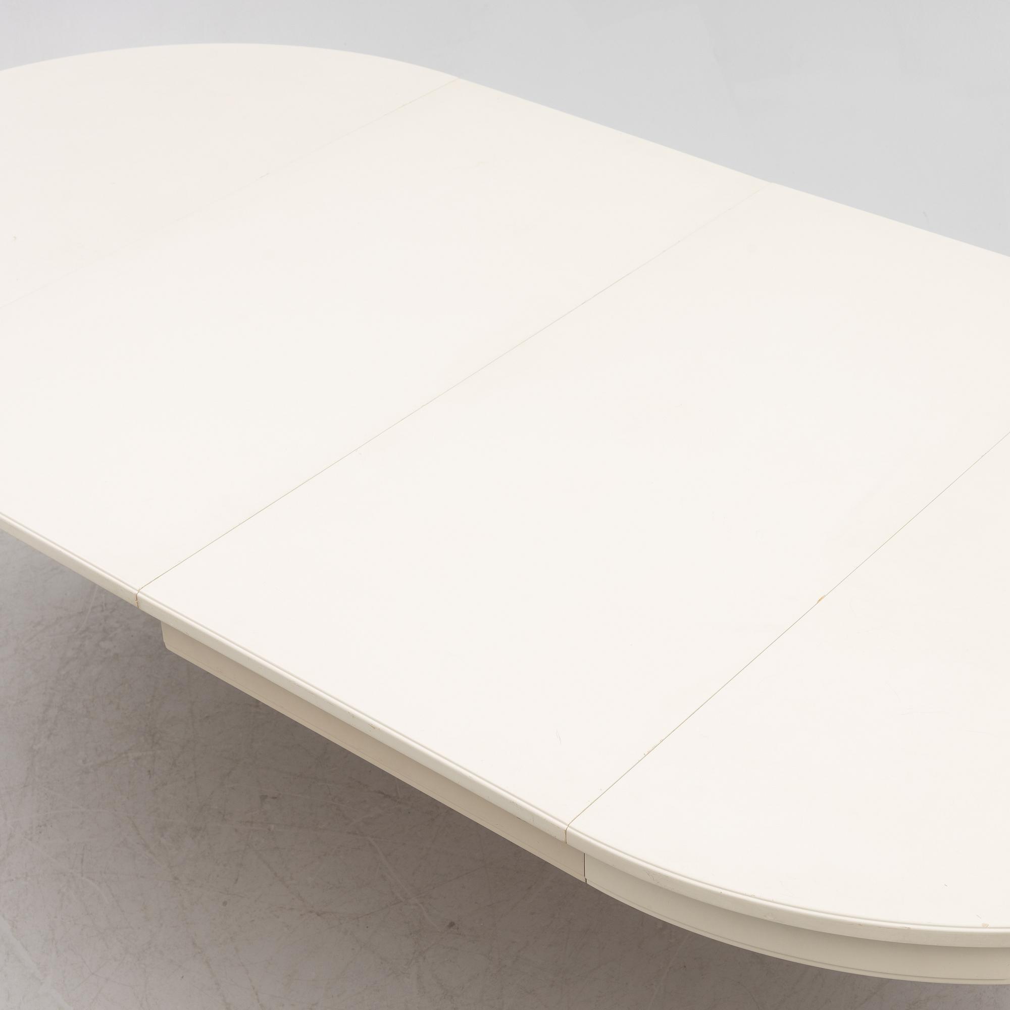 Carl Malmsten, a 'Herrgården' dining table, Bodafors, second half of the 20th Century.