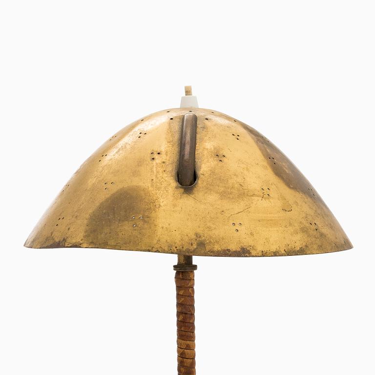 Paavo Tynell, bordslampa 9209 för  Taito 1900-talets mitt.