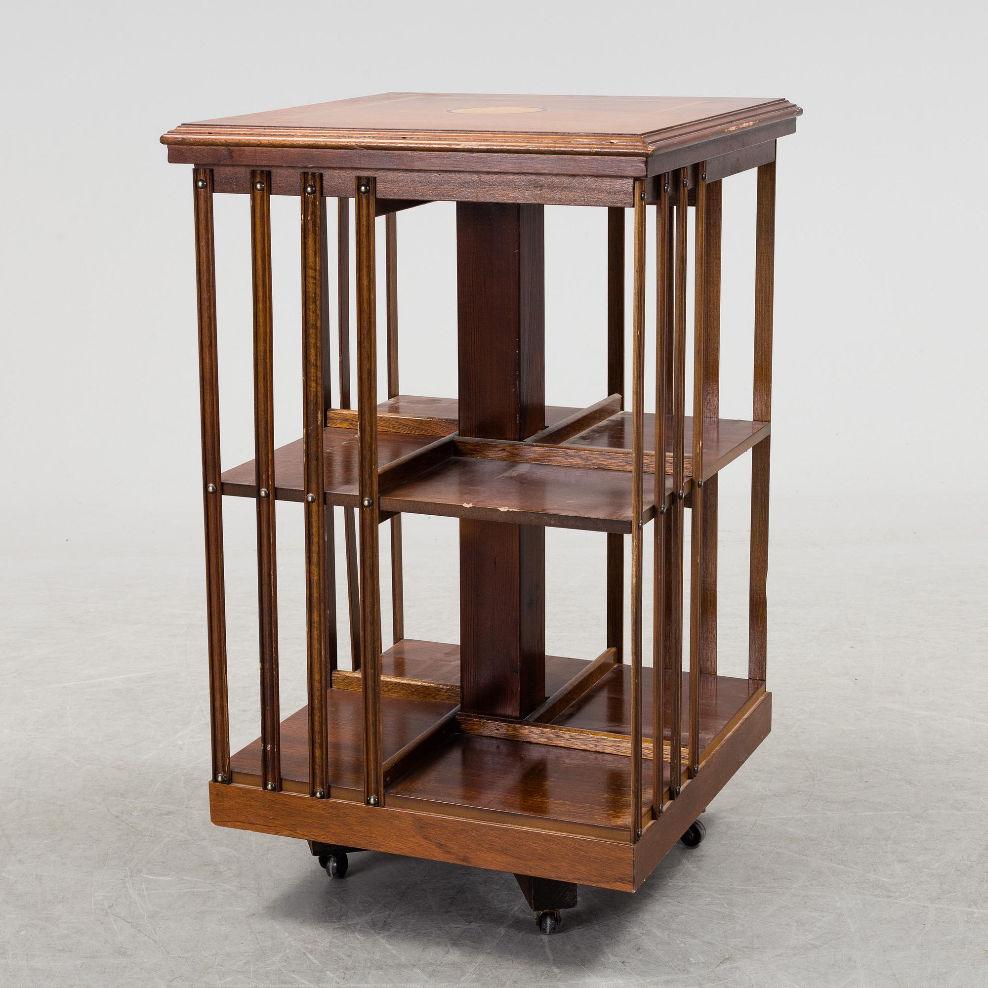 BOKSNURRA, Engelsk stil, 1900-talets andra hälft.