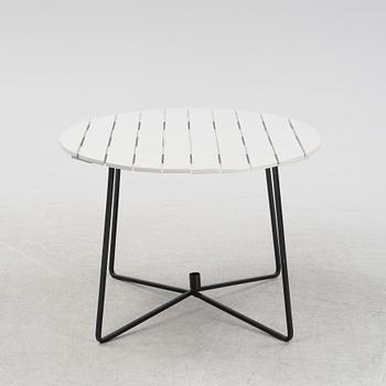 Arthur Lundquist, a model 'A2' garden table, Grythyttan Stålmöbler.