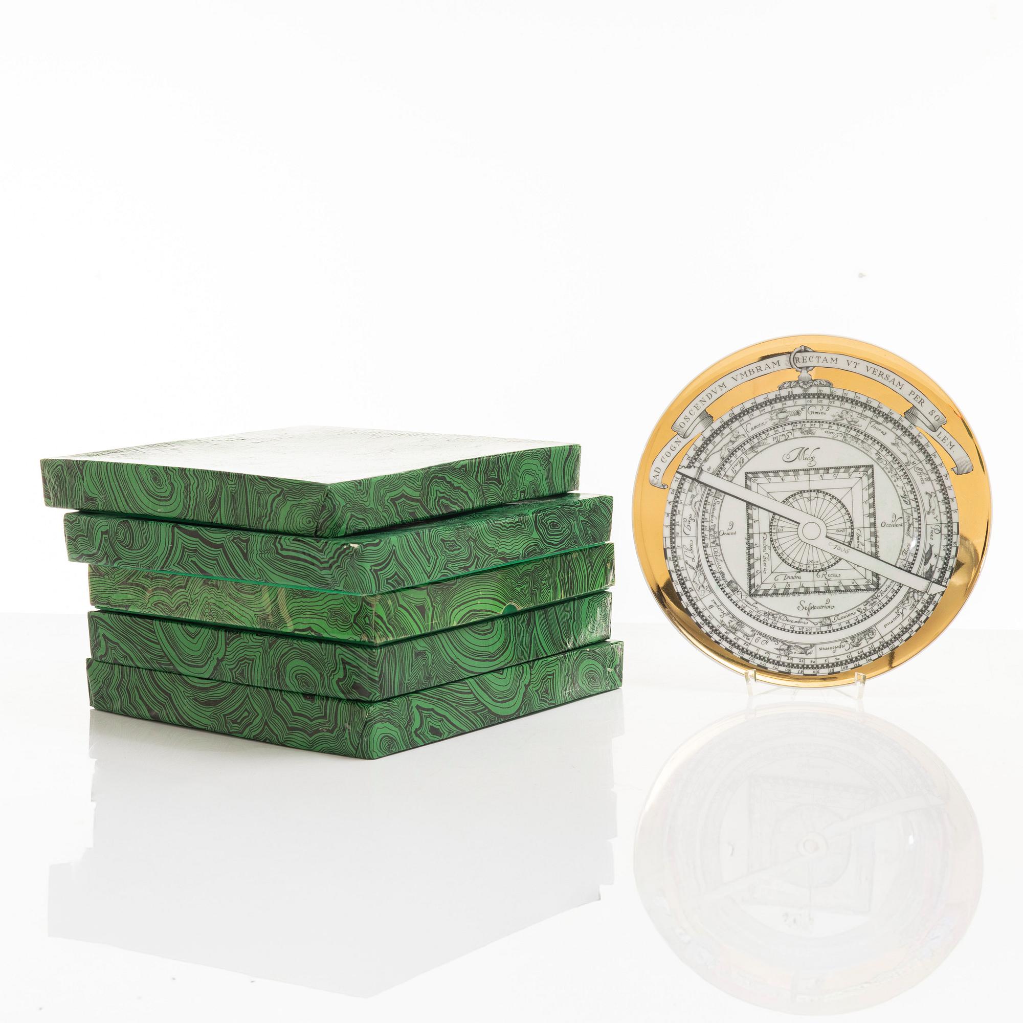 Piero Fornasetti, tallrikar, 5 st, "Astro Labio", Milano, Italien, 1970.