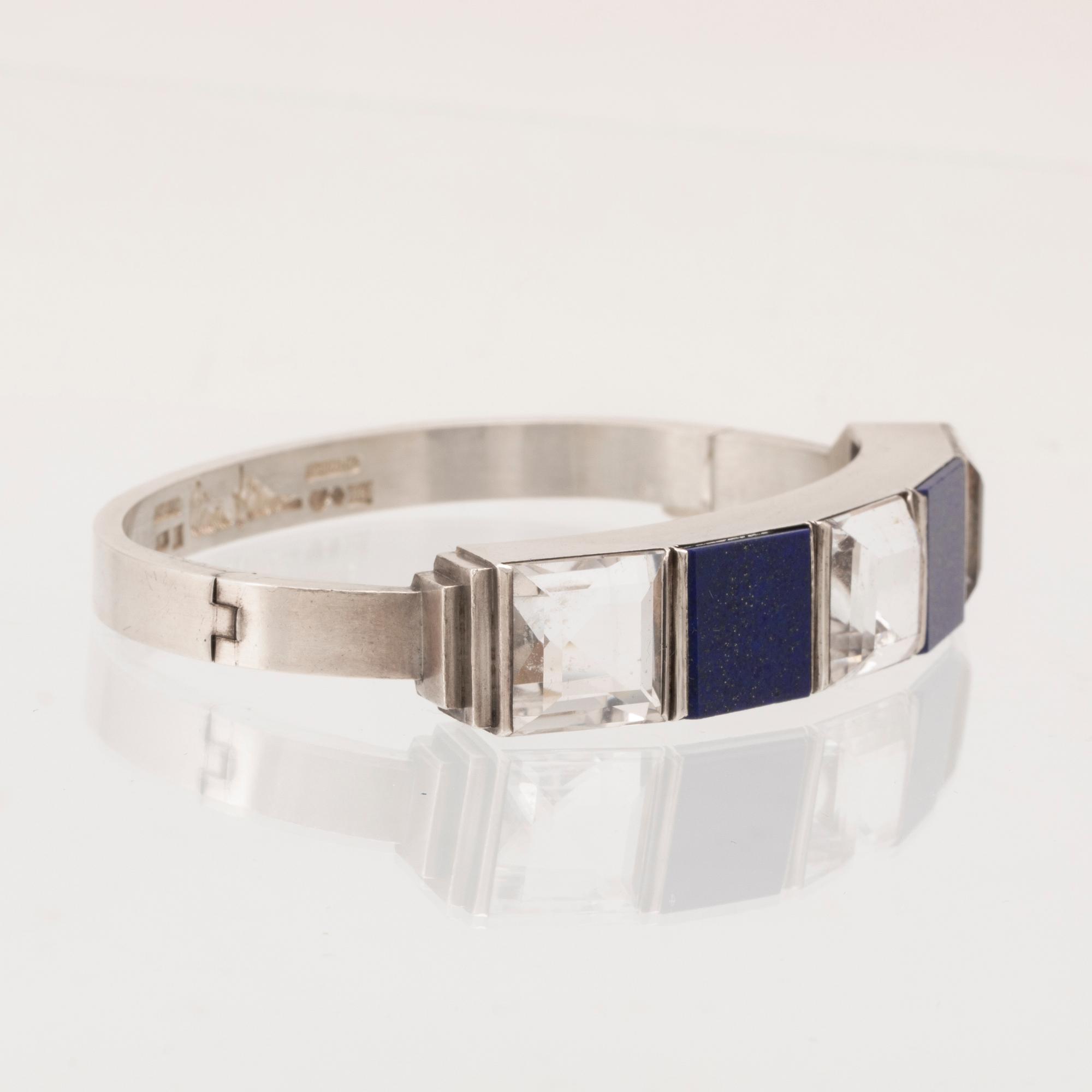 Wiwen Nilsson, armband silver med polerad lapis lazuli och trappslipad bergkristall, Lund 1948.