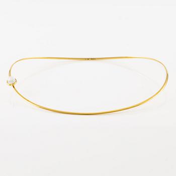 Vivianna Torun Bülow-Hübe, a necklace, 18K gold set with a moonstone, Jakarta.