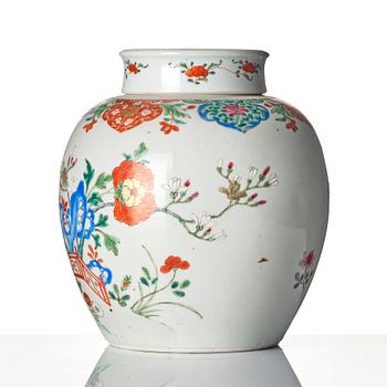 A famille rose jar, Qing dynasty, 18th century.