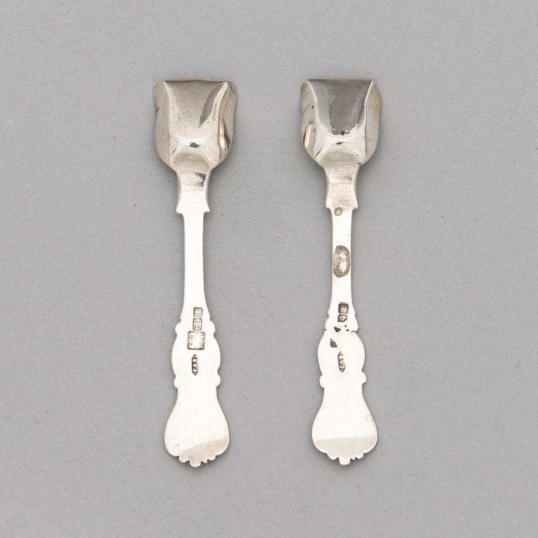 A pair of silver salt spoons, maker's mark Carl Adolf Seipel, Saint Petersburg 1853.
