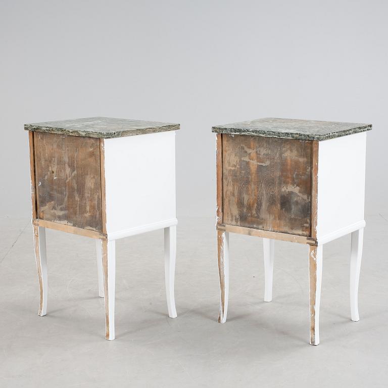 SÄNGBORD, ett par, 1920/30-tal.