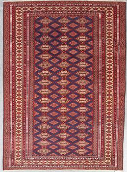 MATTA, old Turkmen, silkesvarp ca 181x132 cm.