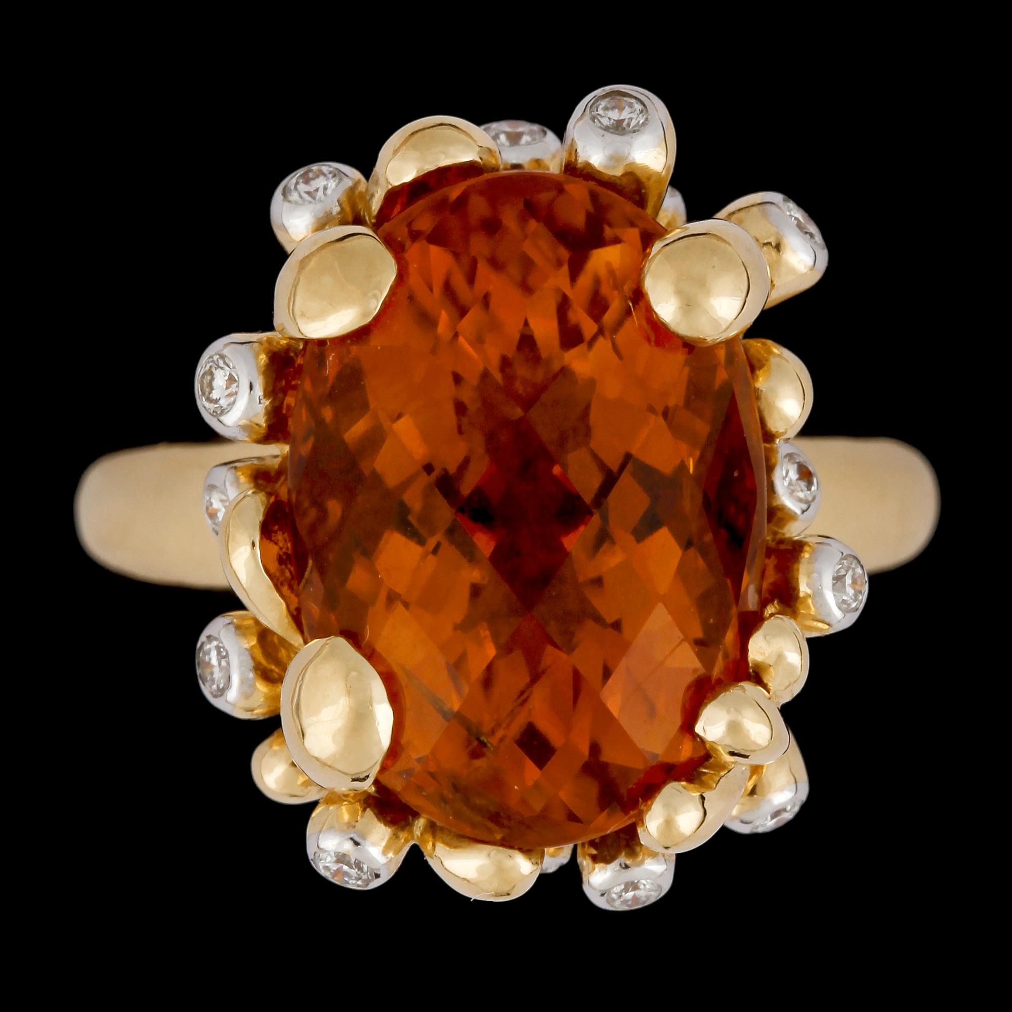 RING, checkerslipad citrin med briljantslipade diamanter, tot. ca 0.18 ct.